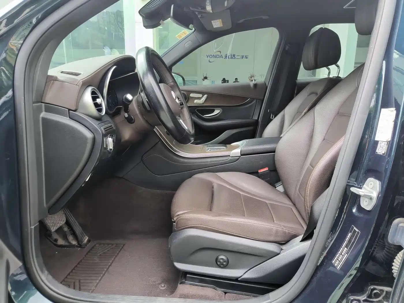 Mercedes-Benz GLC 2020 Facelift GLC 300 L 4MATIC Dynamic фото 12