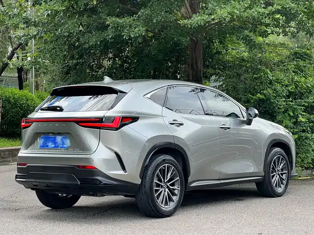 Lexus NX 2022 260 FWD Innovation Edition — фото 4