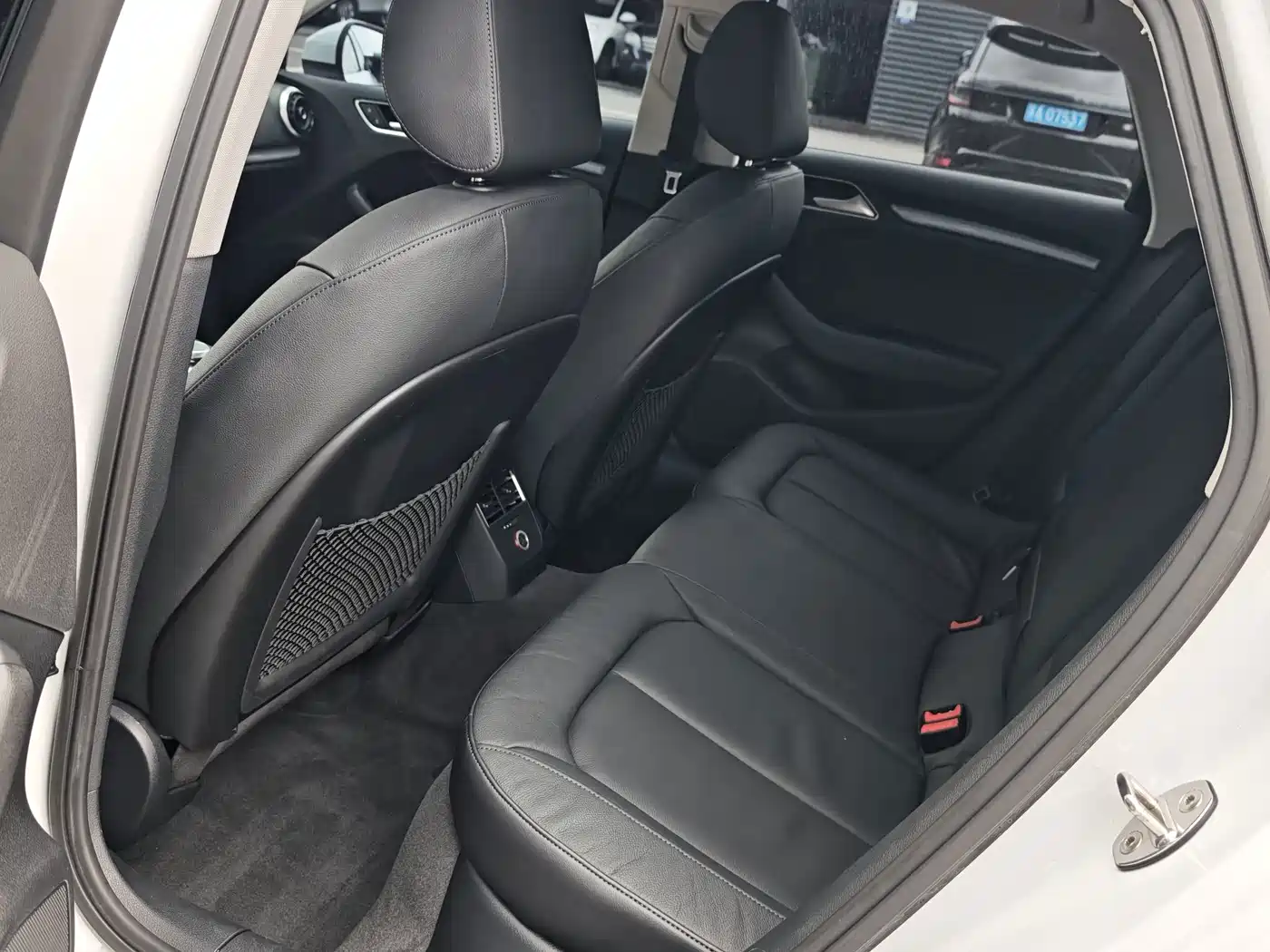 Audi A3 (Import) 2016 2015 Limousine 45 TFSI S line Luxury
