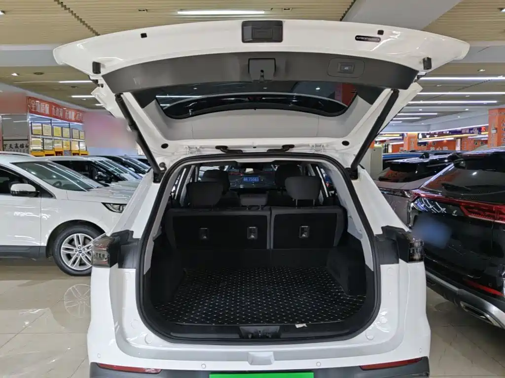 Chery Tiggo 8 PLUS 2026 2025 290TGDI DCT Luxury 5-seater
