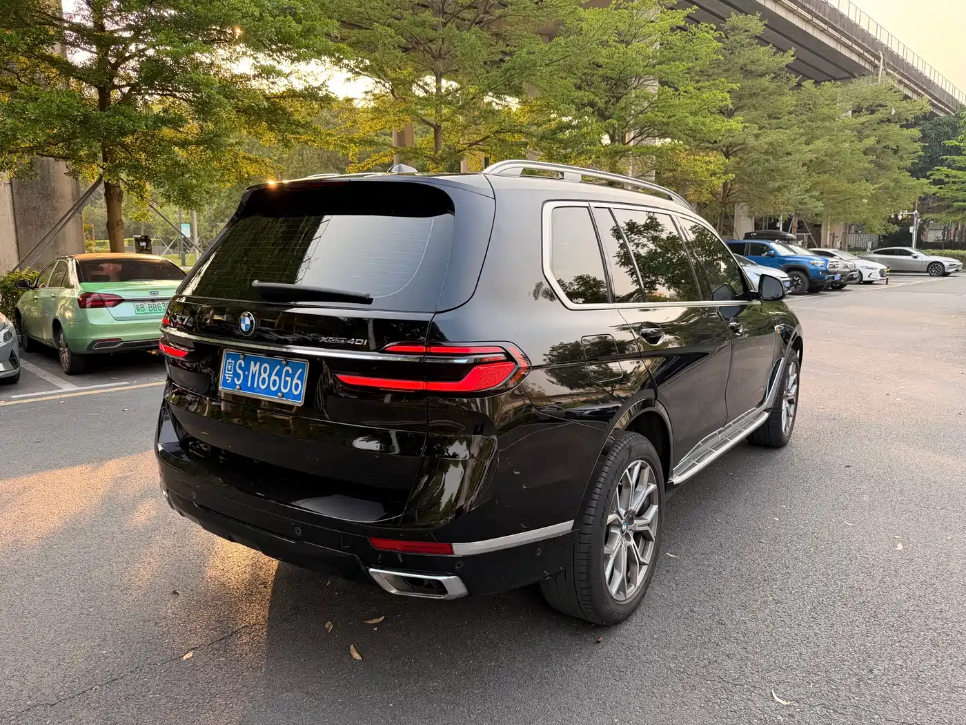 BMW X7 2023 xDrive40i Leading Luxury Package фото 6