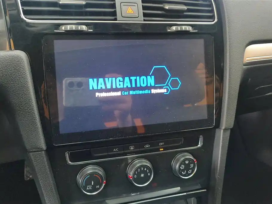 Volkswagen Golf 2018 230TSI Automatic Comfort фото 13