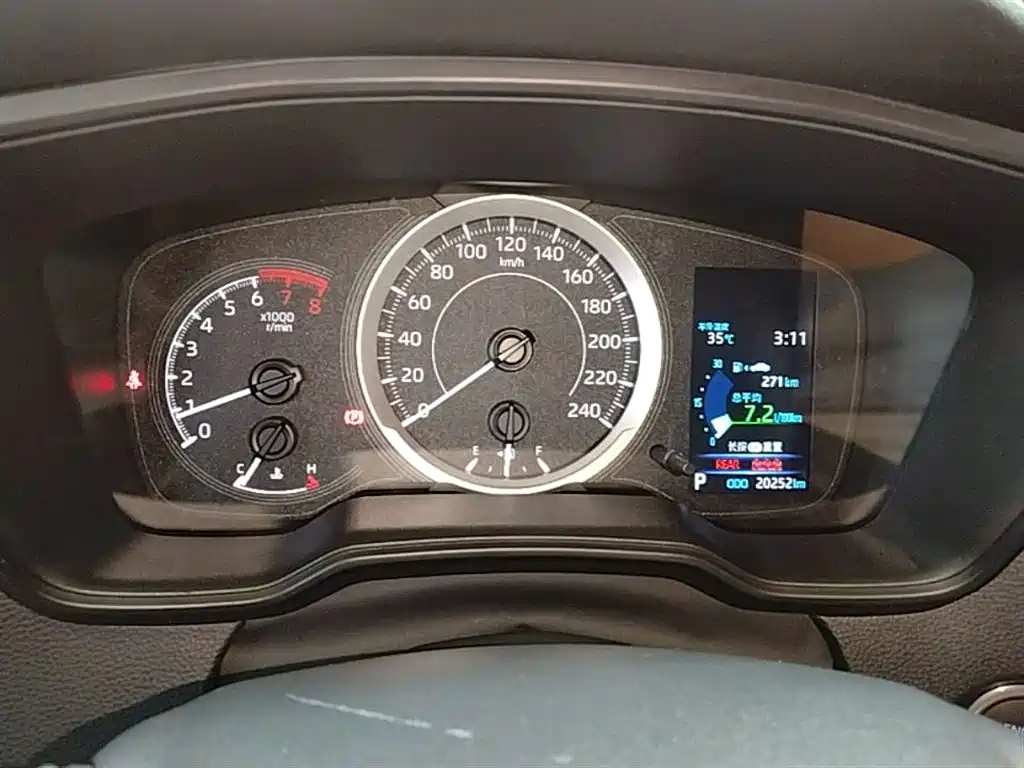 Toyota Corolla 2021 1.2T S-CVT Elite PLUS Edition фото 12
