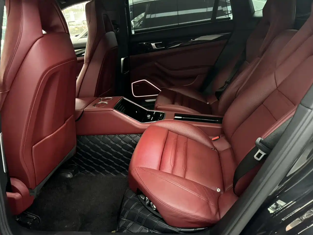 Porsche Panamera 2017 Panamera Executive Long Wheelbase 3.0T фото 12