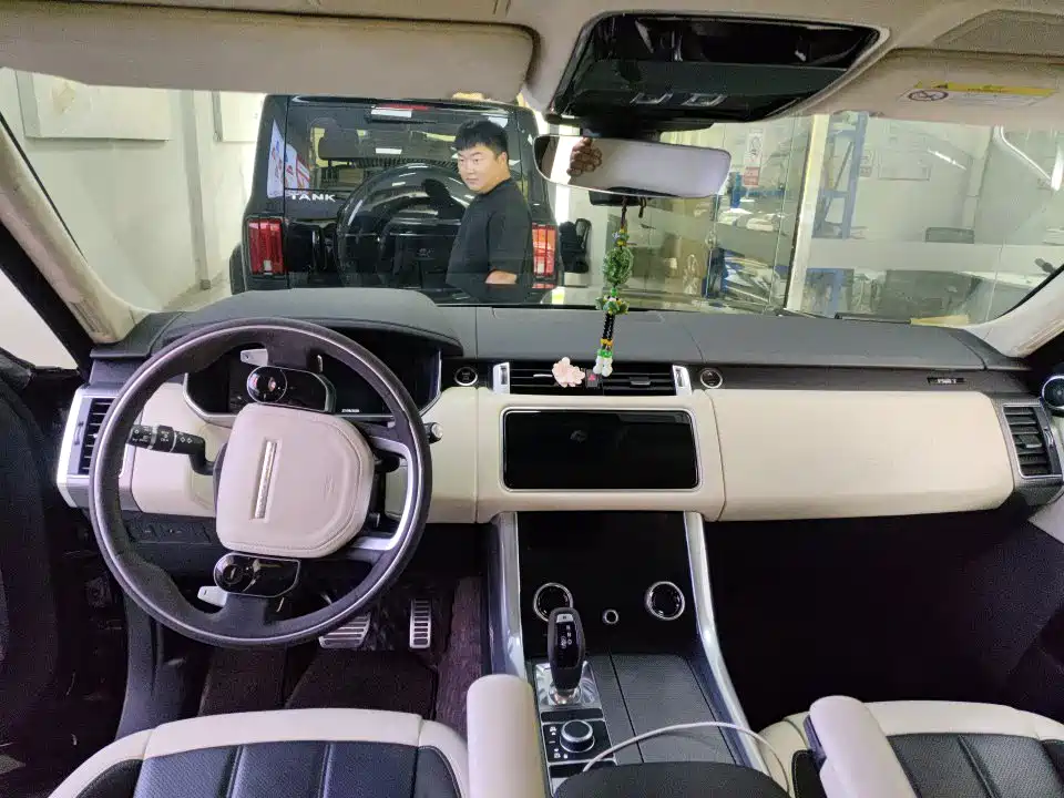 Photo 7 - Land Rover Range Rover Sport