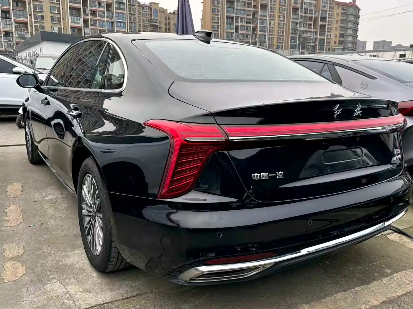 Hongqi H5 2023 1.5T DCT Smart Connect Joy Edition фото 14