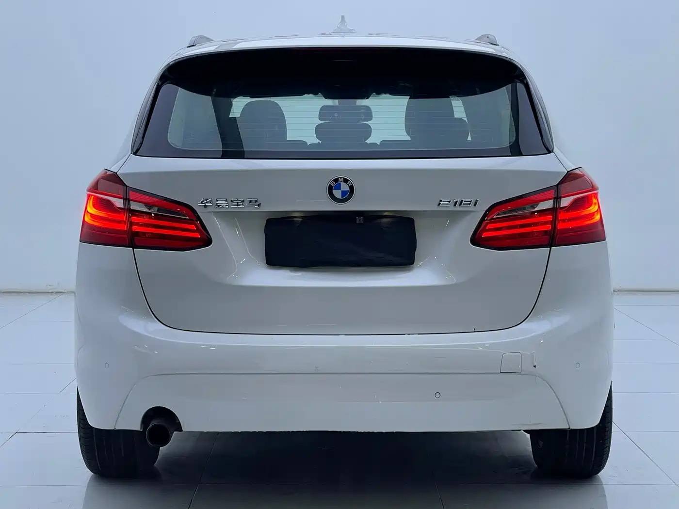 BMW 2 Series Touring 2016 218i Leading фото 8