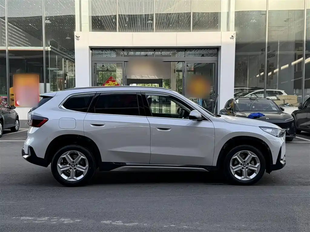 BMW X1 2023 sDrive20Li X Design Package фото 8