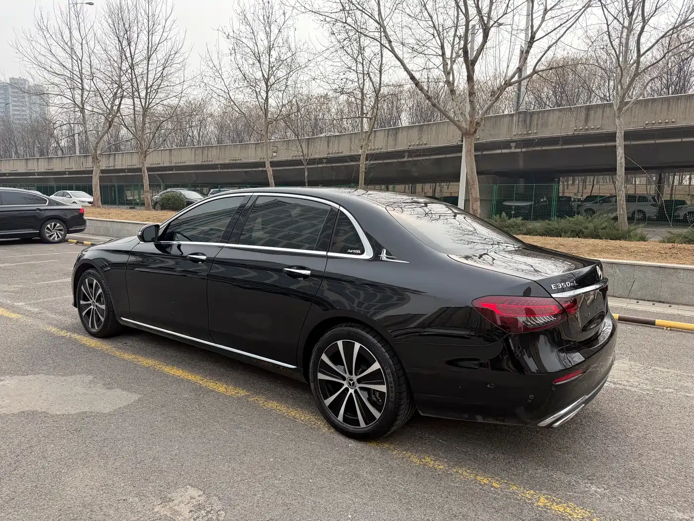 Mercedes-Benz E-Class New Energy 2023 E 350 e L Plug-in Hybrid Sedan фото 8