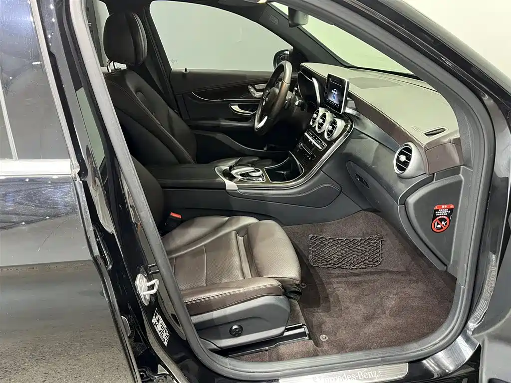 Mercedes-Benz GLC 2019 GLC 260 L 4MATIC Dynamic фото 15