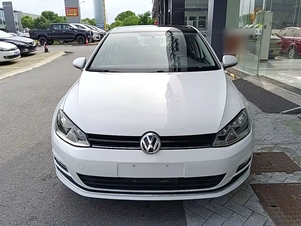 Volkswagen Golf 2016 1.6L Automatic Comfort фото 3