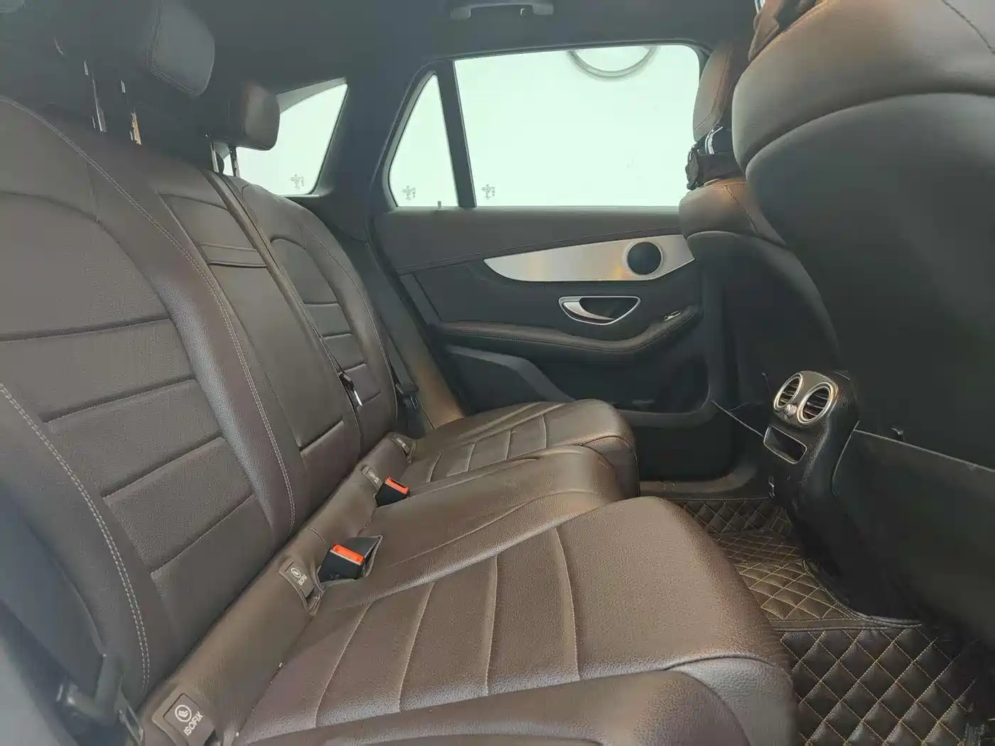 Mercedes-Benz GLC 2020 Facelift GLC 260 L 4MATIC Dynamic фото 16