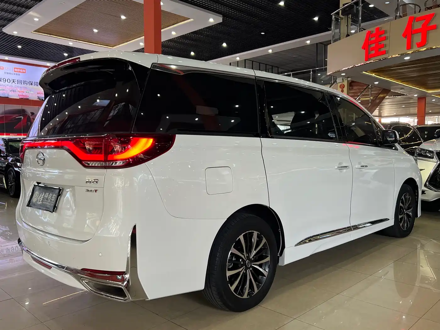 GAC Trumpchi Trumpchi M8 2021 Leading Show Series 390T Luxury Edition фото 5