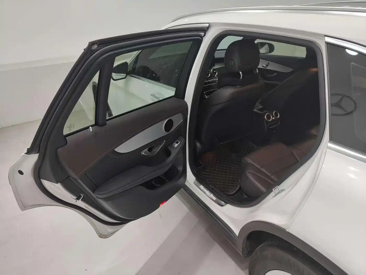 Mercedes-Benz GLC 2020 Facelift GLC 260 L 4MATIC Dynamic фото 14