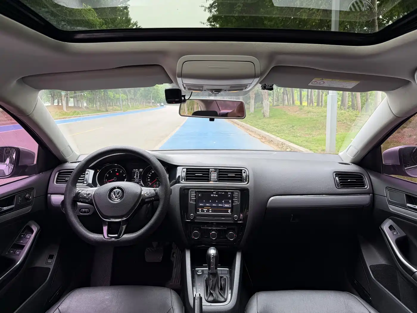 Volkswagen Sagitar 2018 280TSI DSG Spark Edition фото 14