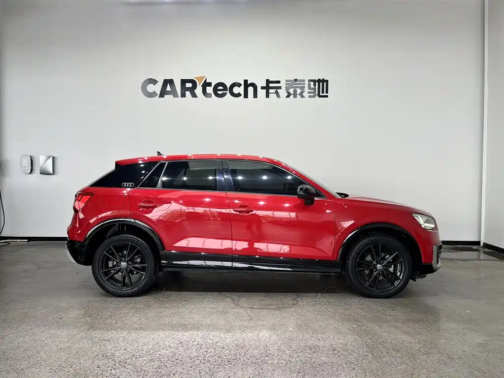 Audi Q2L 2018 35 TFSI Launch Exclusive Edition China VI фото 4
