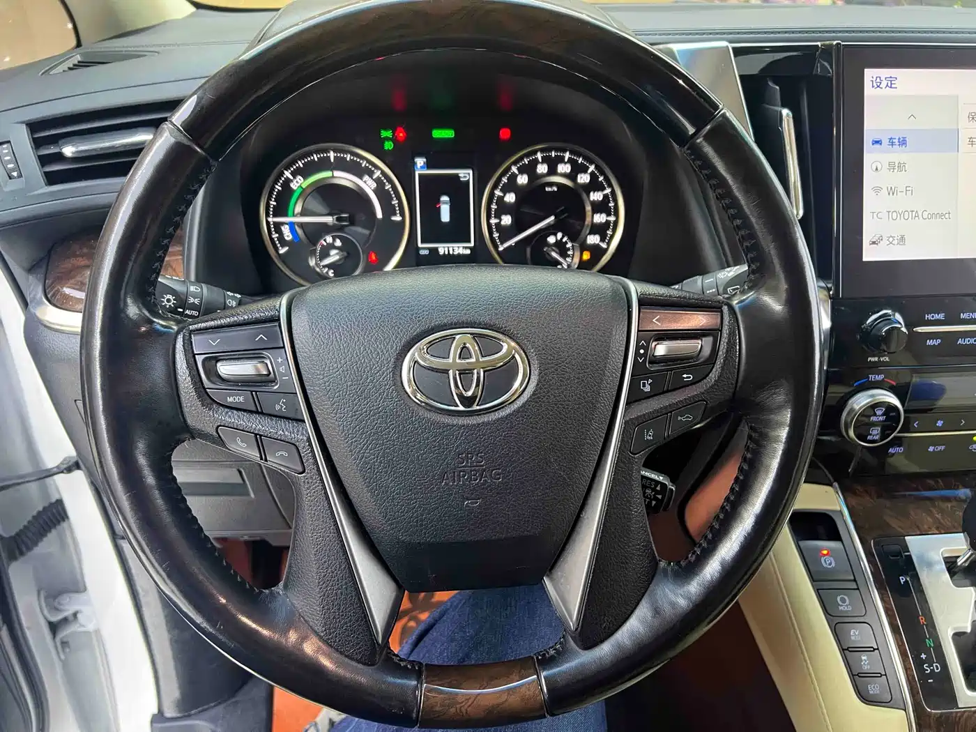 Toyota Alphard 2021 Hybrid 2.5L Luxury фото 15
