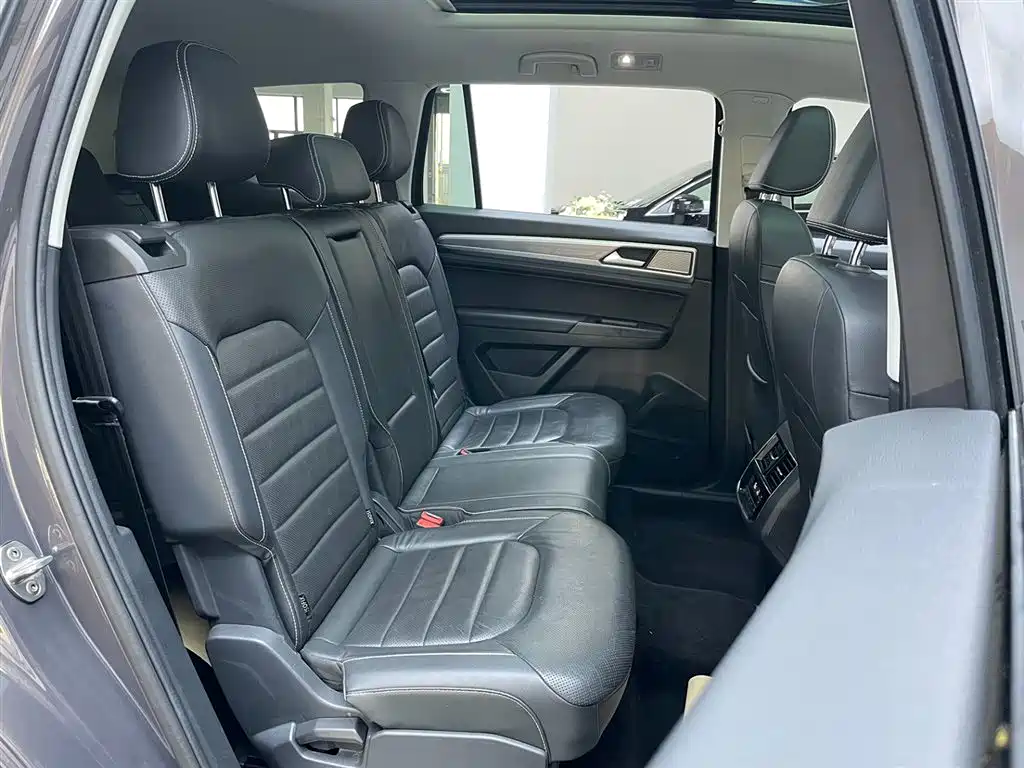 Volkswagen Teramont 2020 380TSI 4WD Luxury Edition China VI фото 21