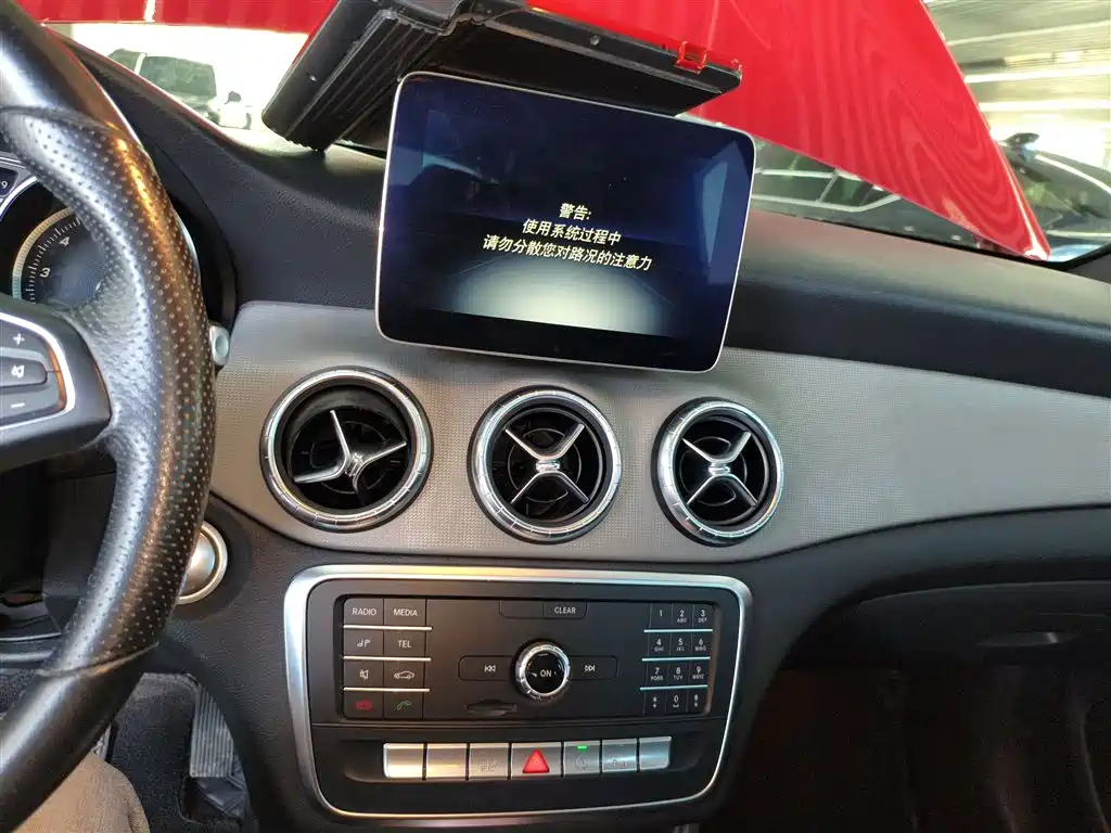 Mercedes-Benz CLA (Import) 2019 CLA 200 Sport фото 9
