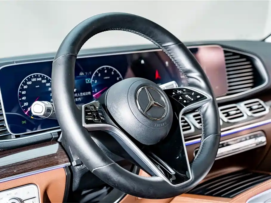 Mercedes-Benz GLE 2024 GLE 350 4MATIC Fashion фото 12
