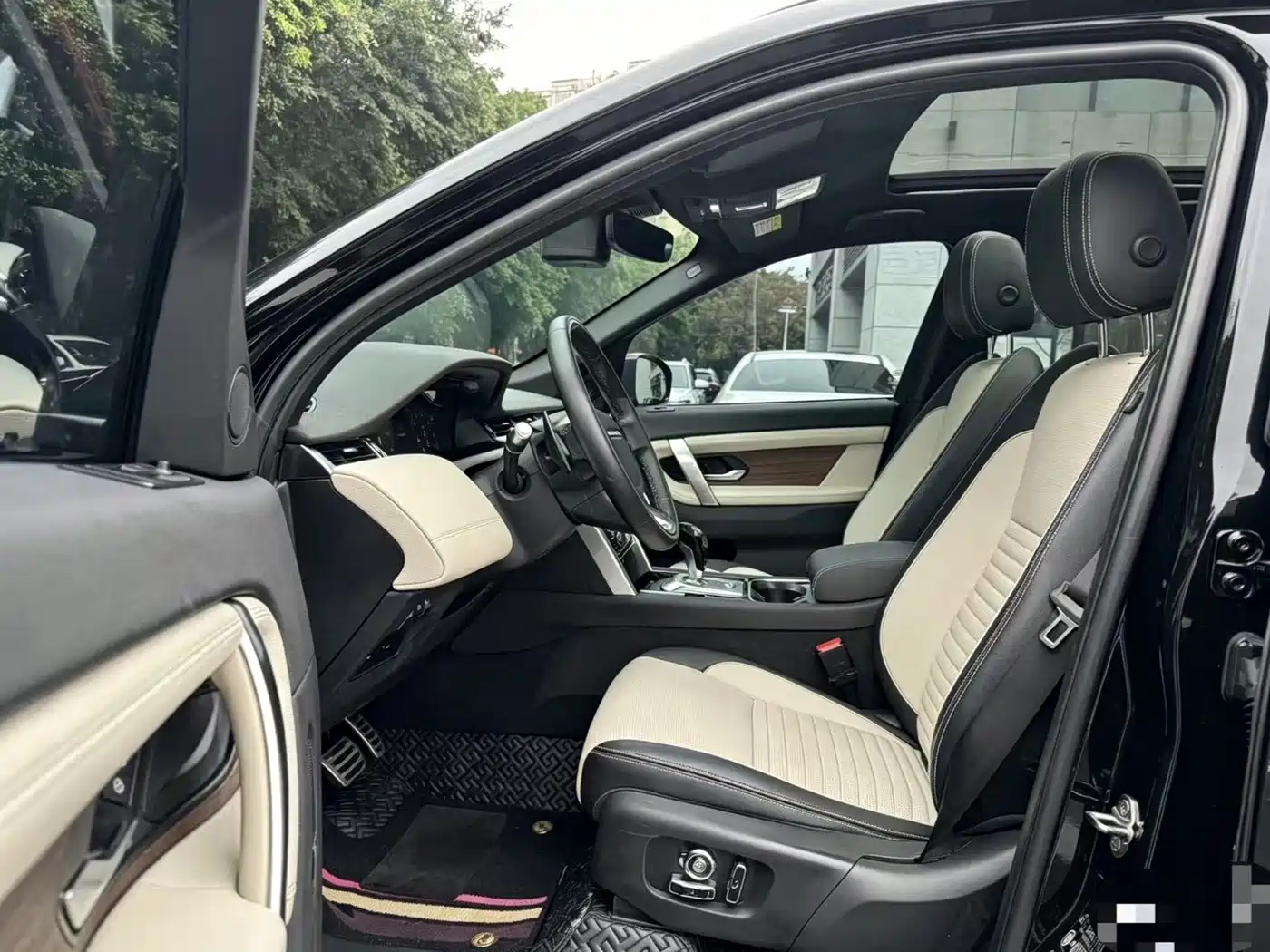Land Rover Discovery Sport 2020 249PS R-Dynamic Performance Tech 7-seater фото 9