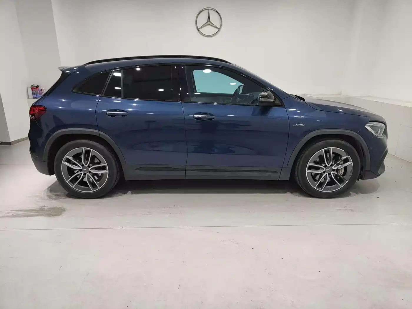 Mercedes-Benz GLA AMG 2021 AMG GLA 35 4MATIC фото 12
