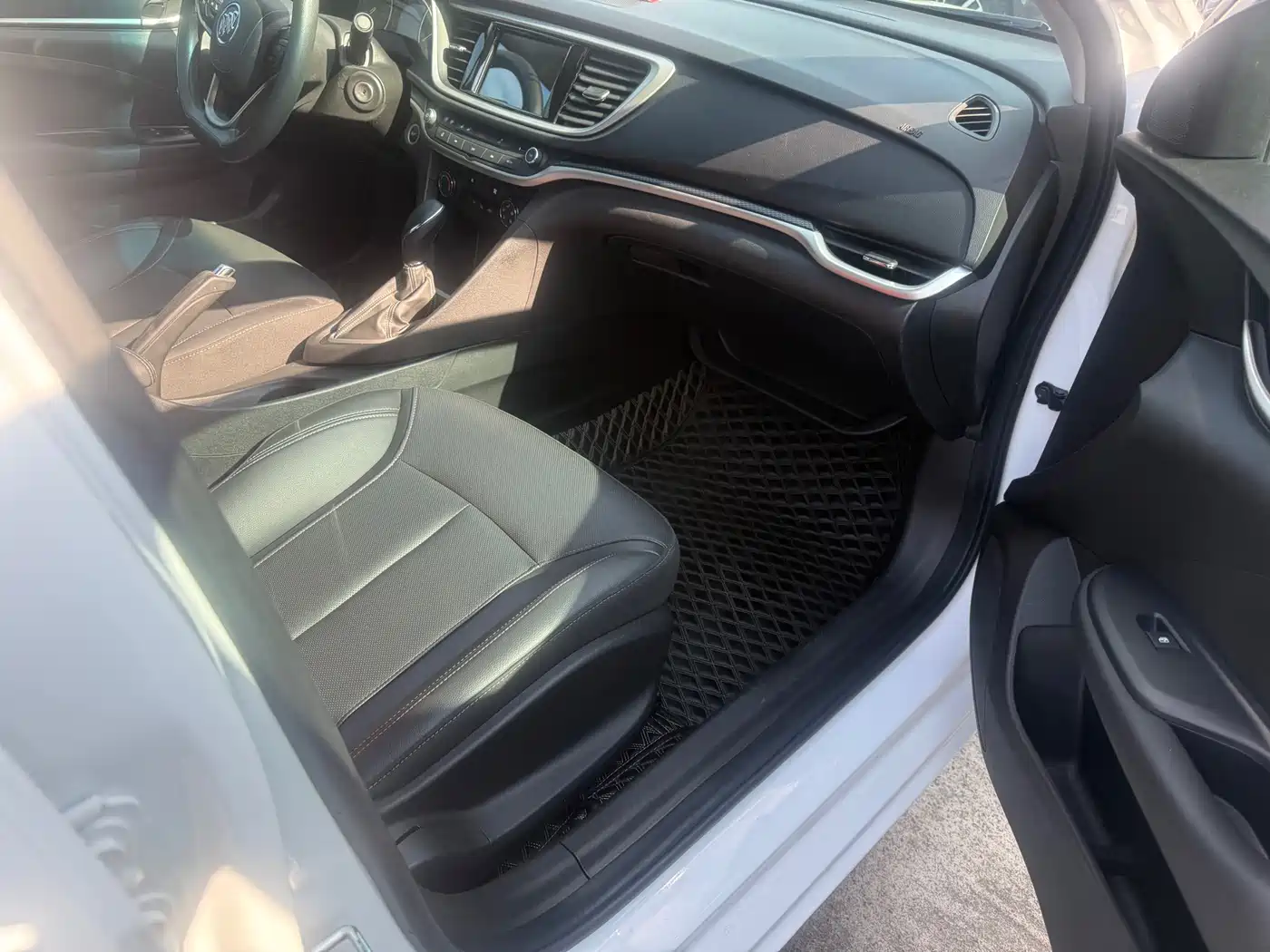 Buick Excelle 2021 1.3T Auto Mild Hybrid Progressive фото 10