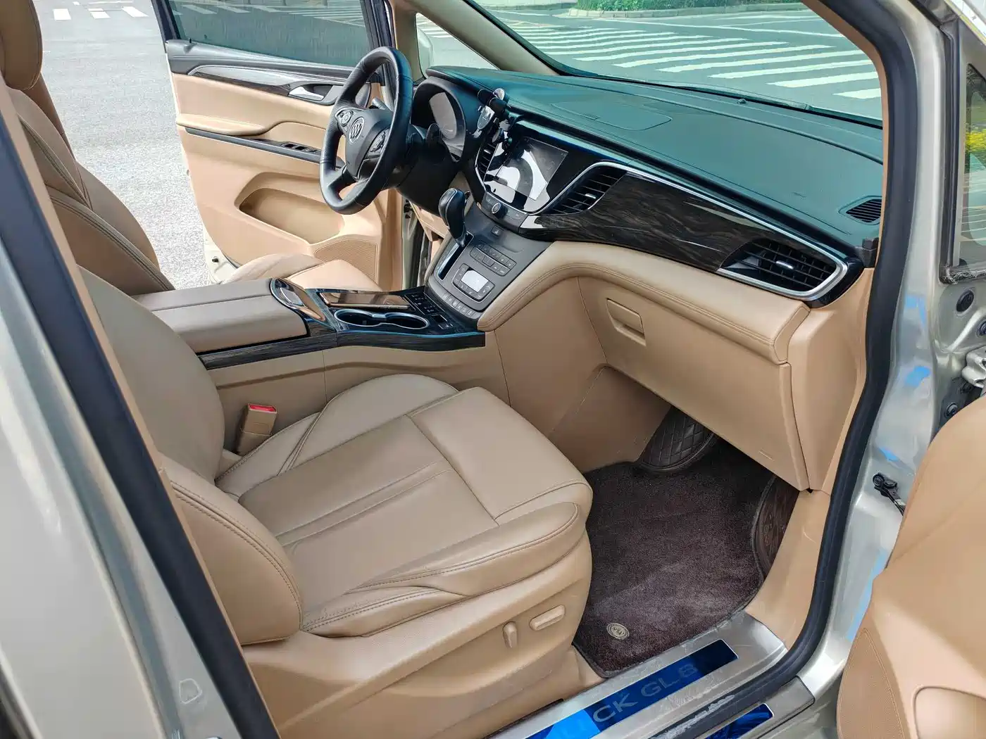 Buick GL8 2018 ES 28T Premium Type China VI фото 4