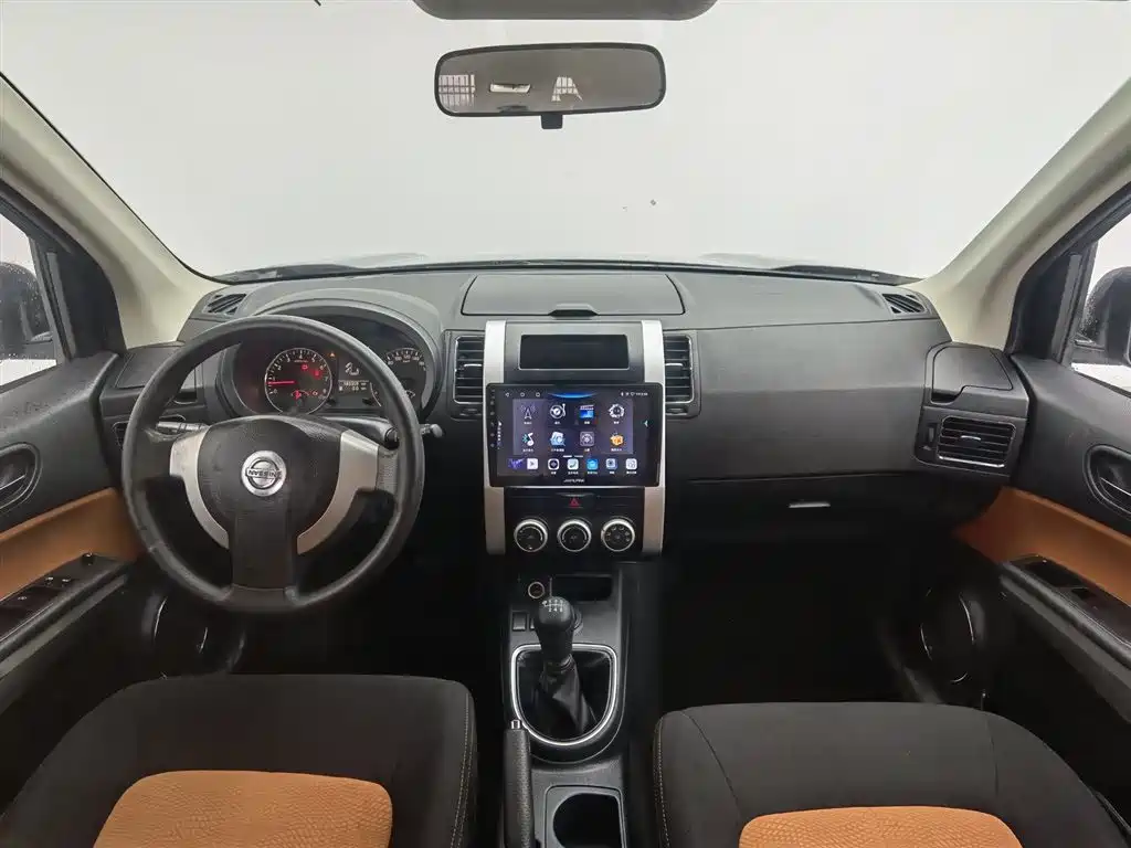 Dongfeng Fengdu MX6 2016 2.0L Manual 2WD Pilot Edition фото 5