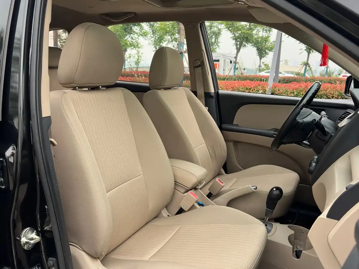 Kia Sportage 2013 2.0L Automatic 2WD GL фото 9