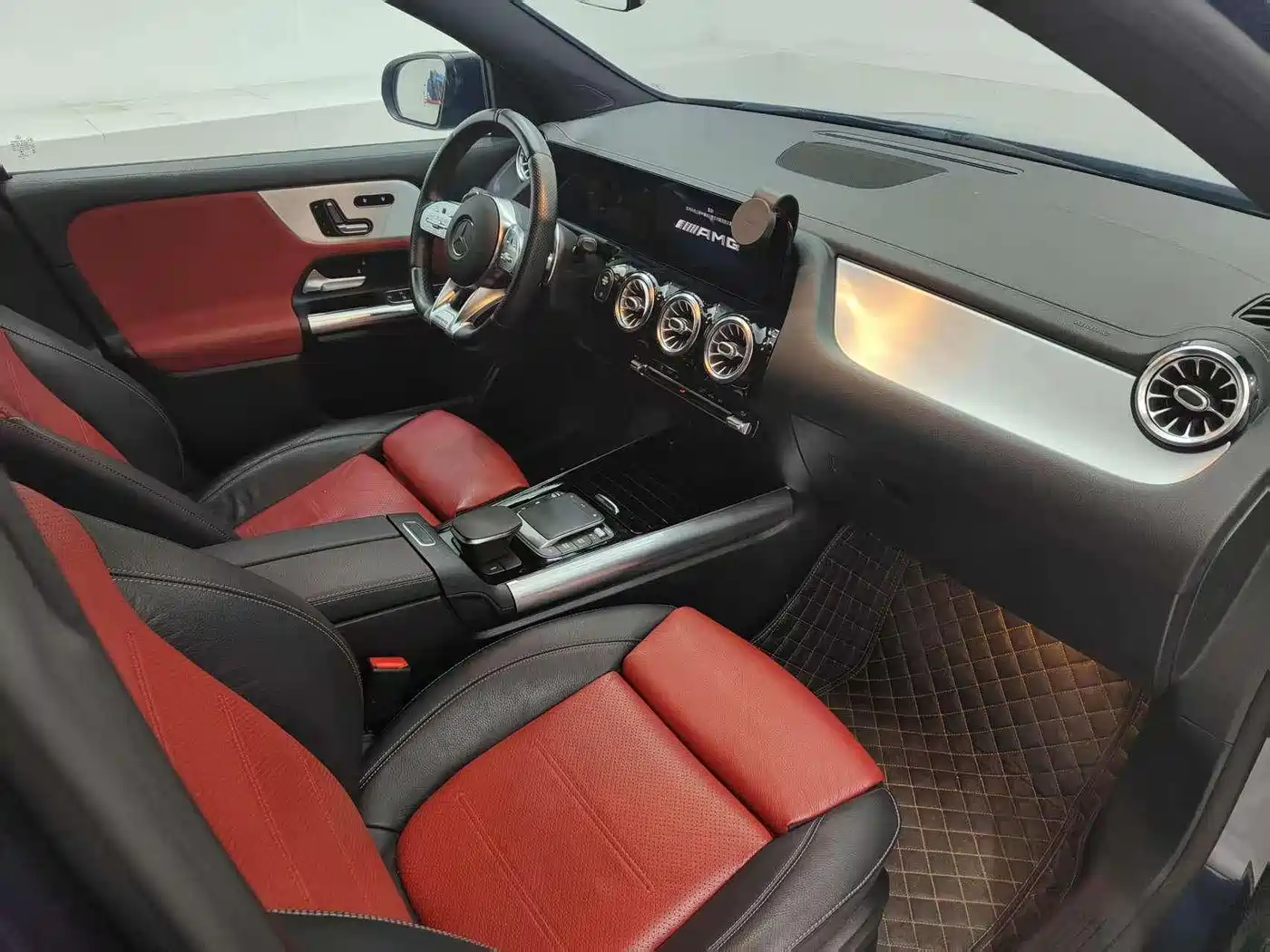 Mercedes-Benz GLA AMG 2021 AMG GLA 35 4MATIC фото 16