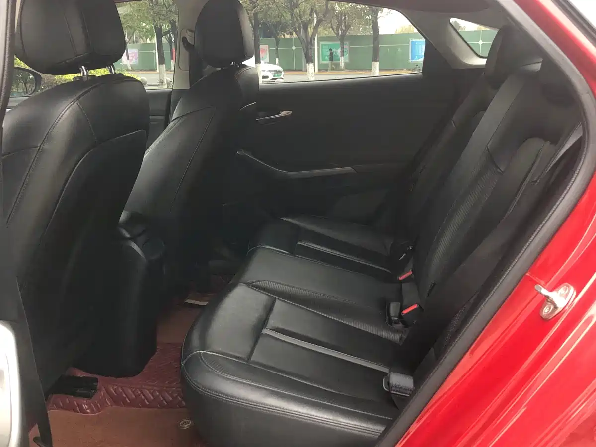 Hyundai Fista 2019 280TGDi Sport Edition China VI фото 11