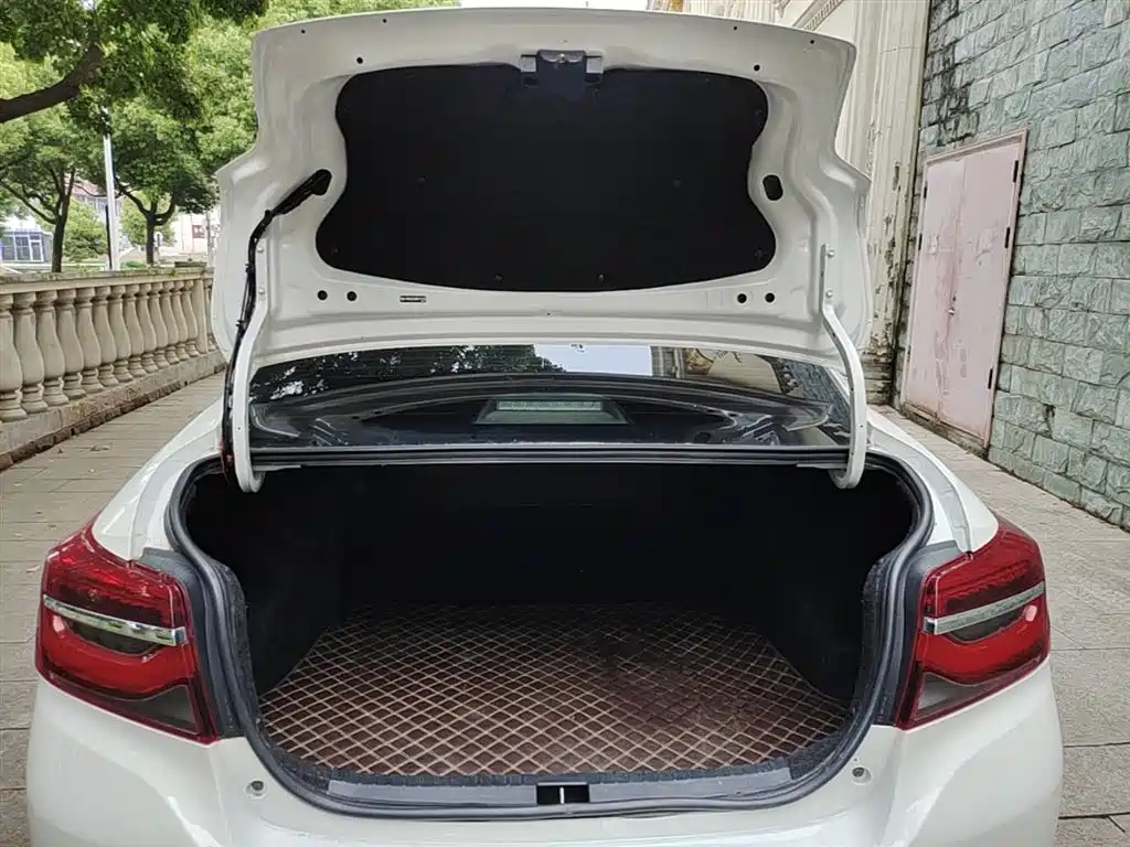 Toyota Vios 2022 1.5L 20th Anniversary Edition фото 19