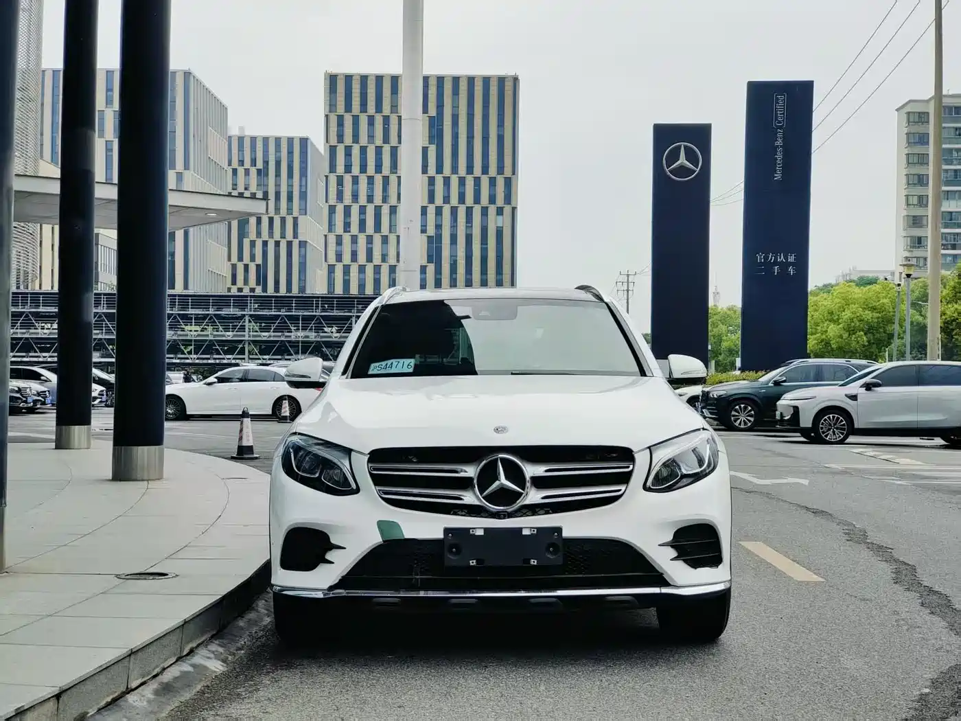 Mercedes-Benz GLC 2019 Facelift GLC 300 L 4MATIC Dynamic фото 7