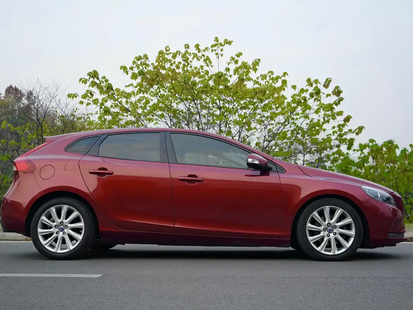 Фото 3 - Volvo V40