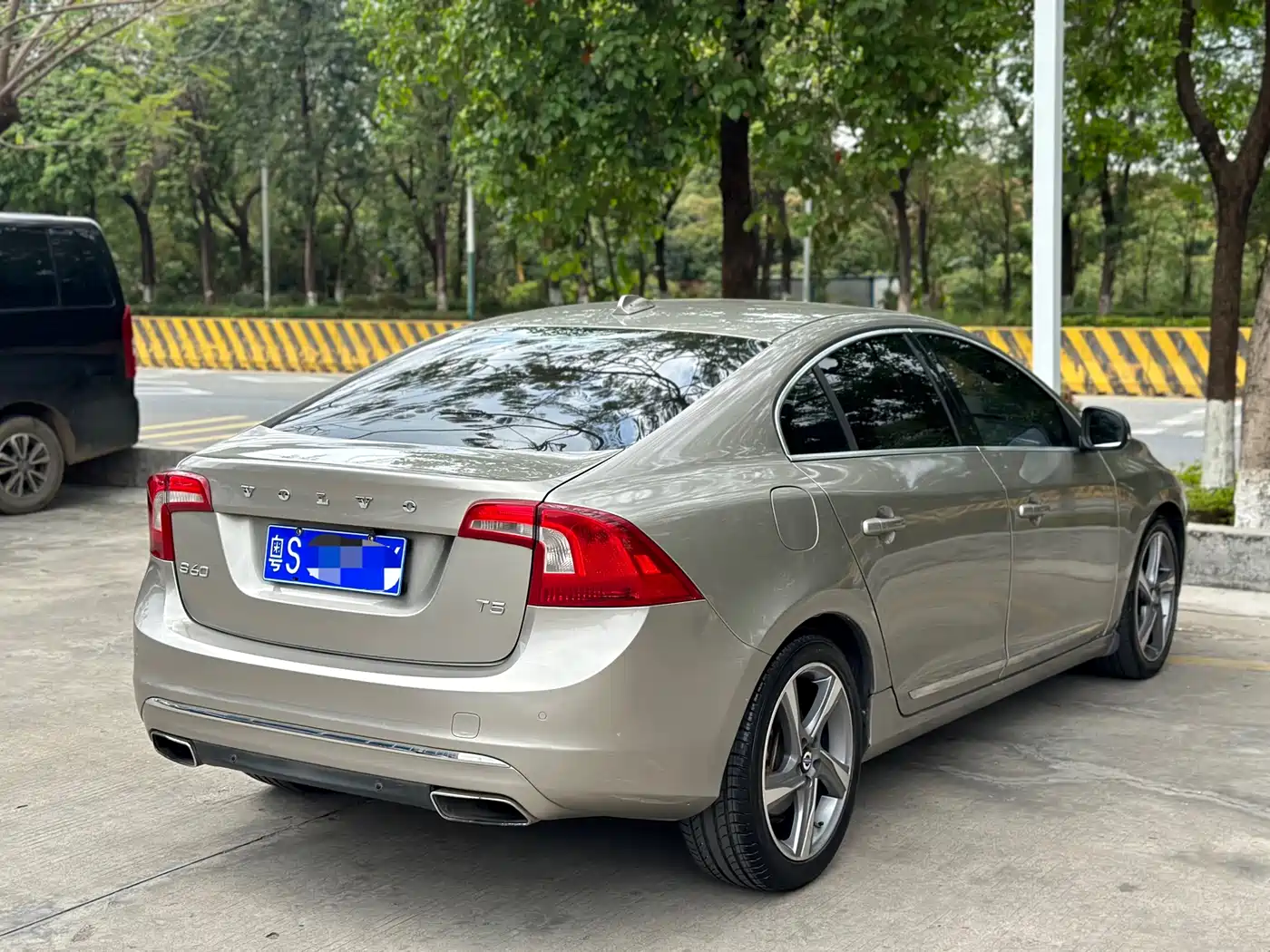 Volvo S60 2014 2015 S60L T5 Smart Control