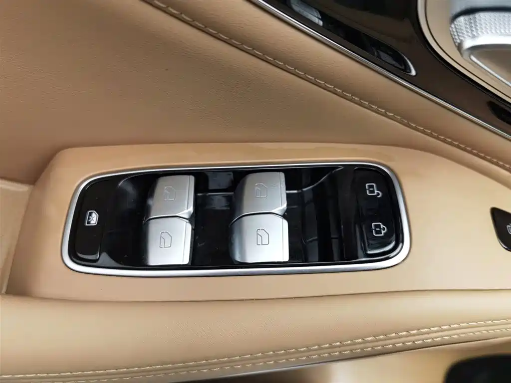 RISING AUTO FEIFAN R7