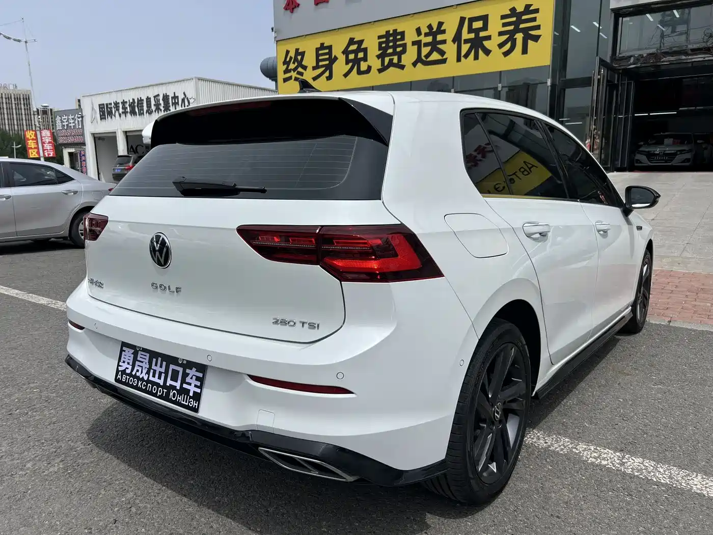 Volkswagen Golf 2023 280TSI DSG R-Line Lite фото 6
