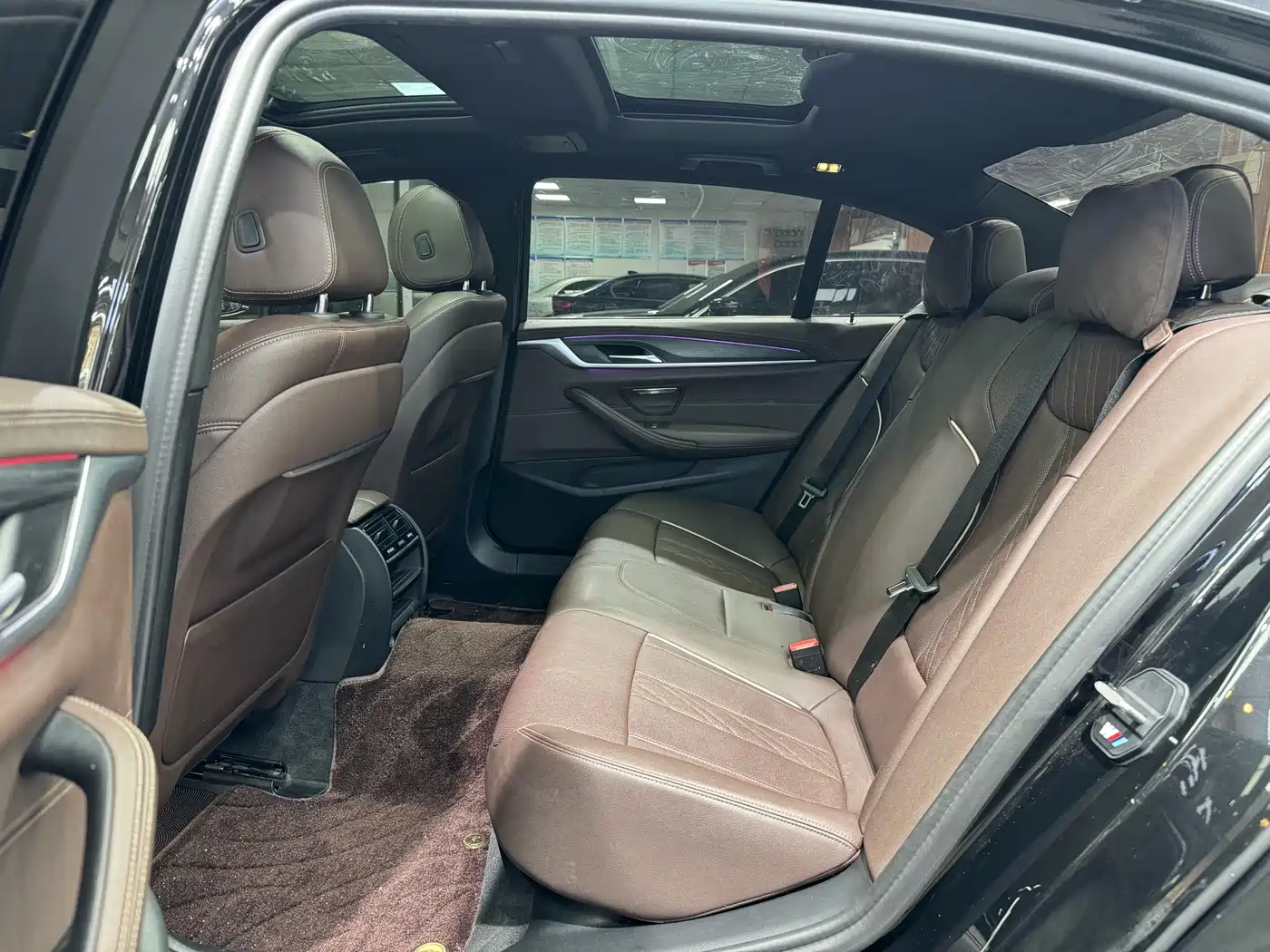 BMW 5 Series 2022 Model Second Facelift 530Li Leading M Sport Package фото 7