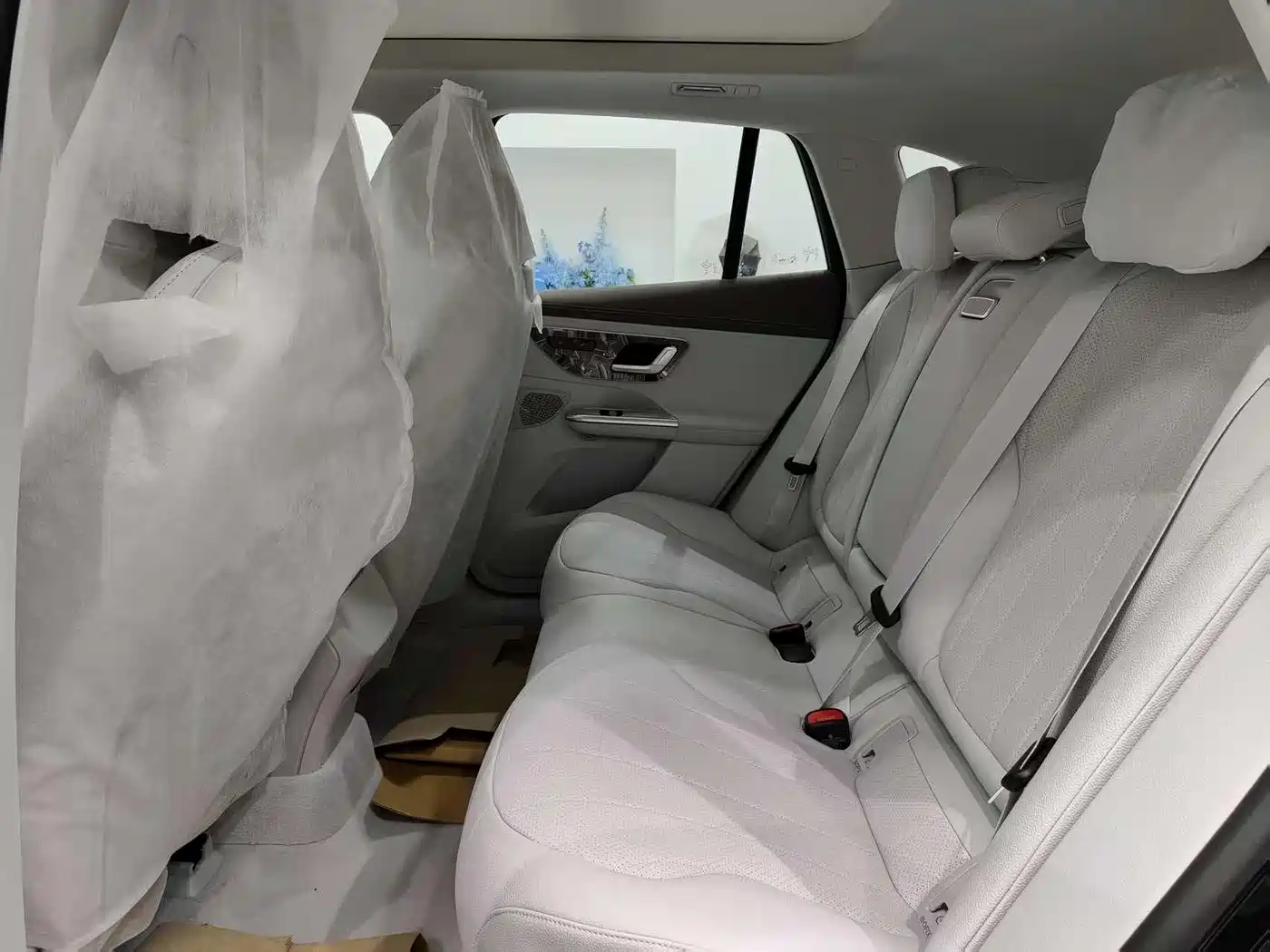 Mercedes-Benz EQE SUV 2024 500 4MATIC Pioneer Edition фото 18