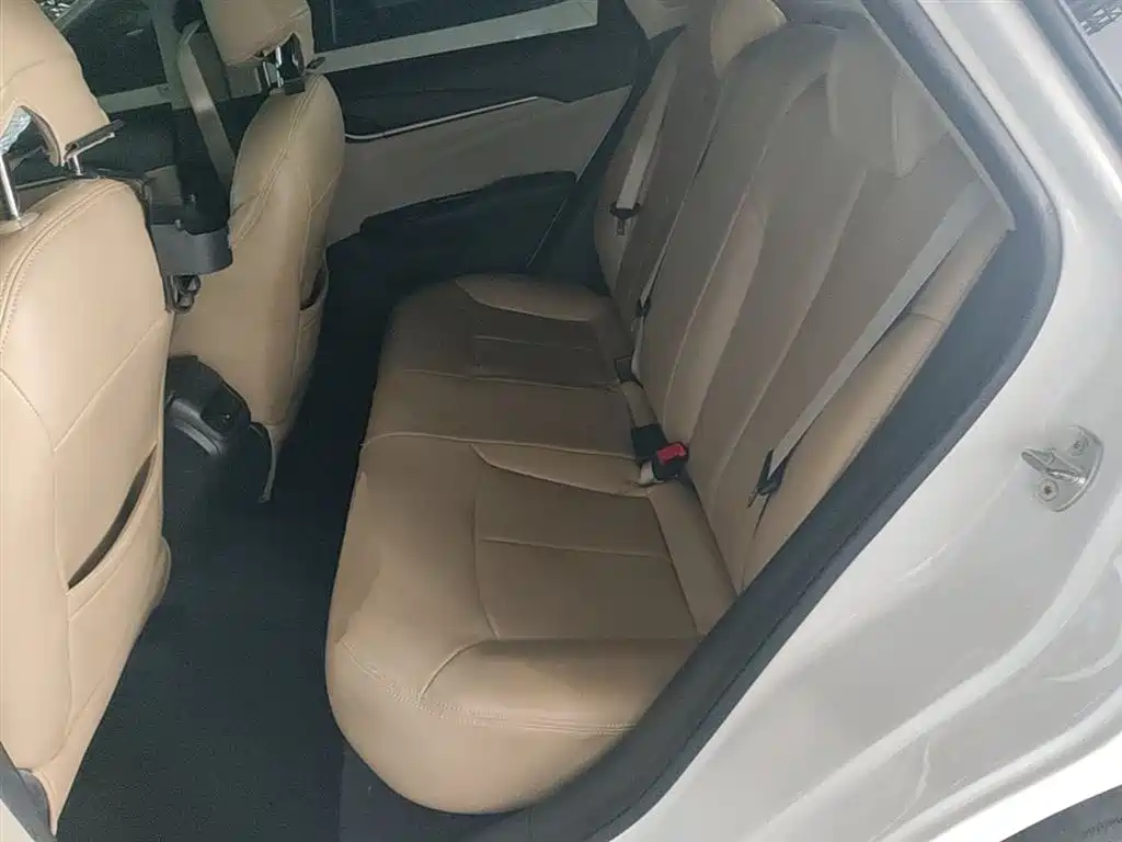 Buick Excelle 2019 15T DCT Progressive Type China VI фото 17