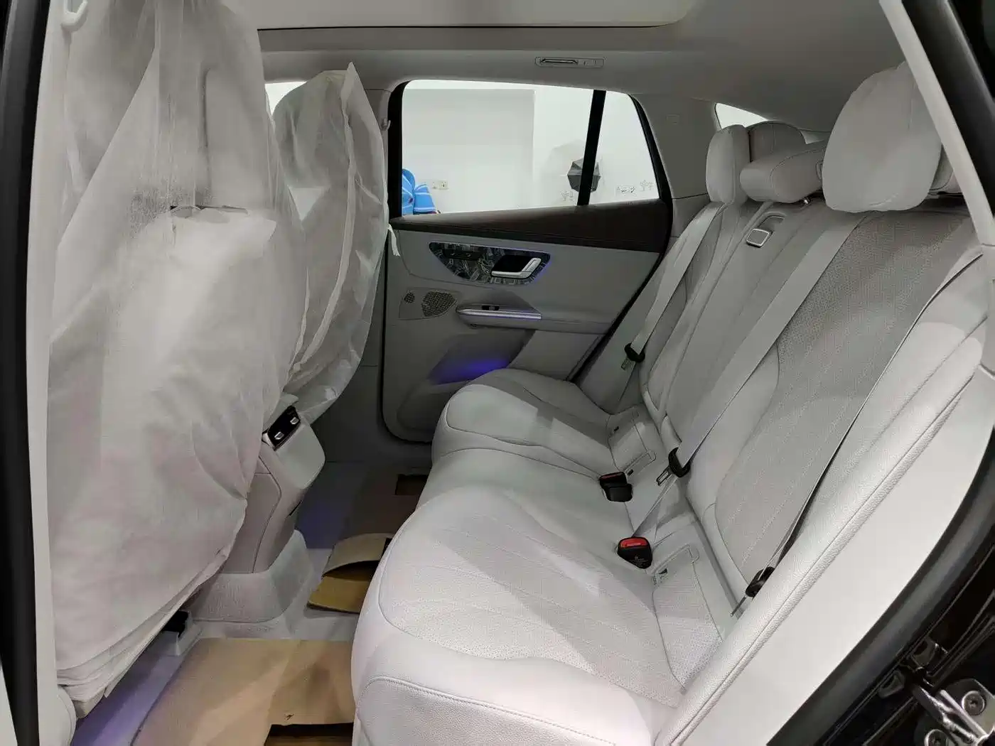 Mercedes-Benz EQE SUV 2024 500 4MATIC Pioneer Edition фото 16