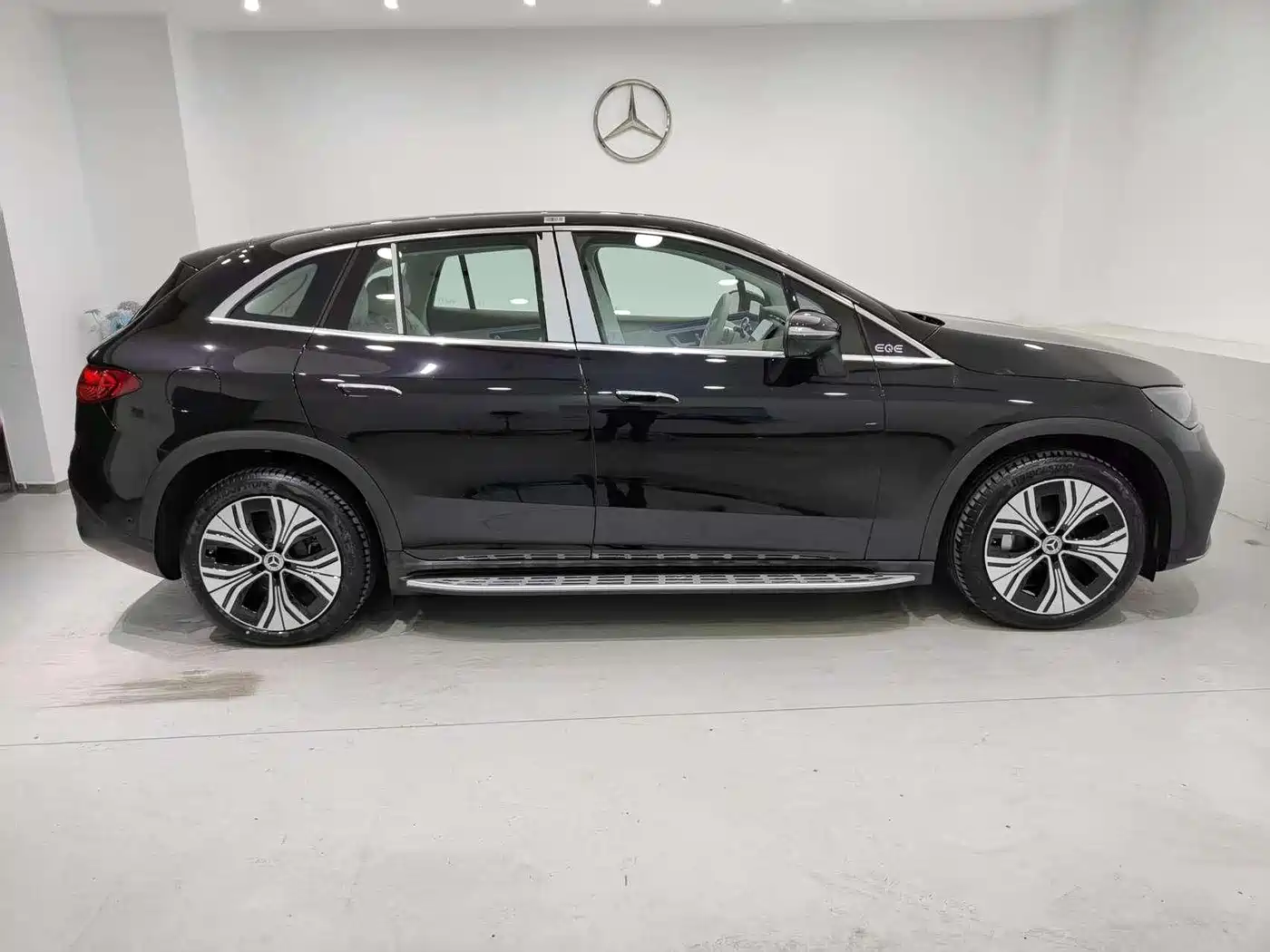 Mercedes-Benz EQE SUV 2024 500 4MATIC Pioneer Edition фото 20