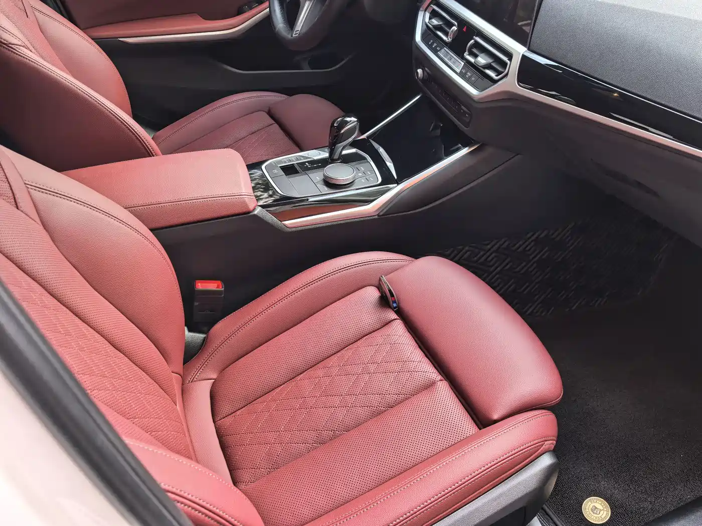 BMW 3 Series 2023 320Li M Sport Package фото 9