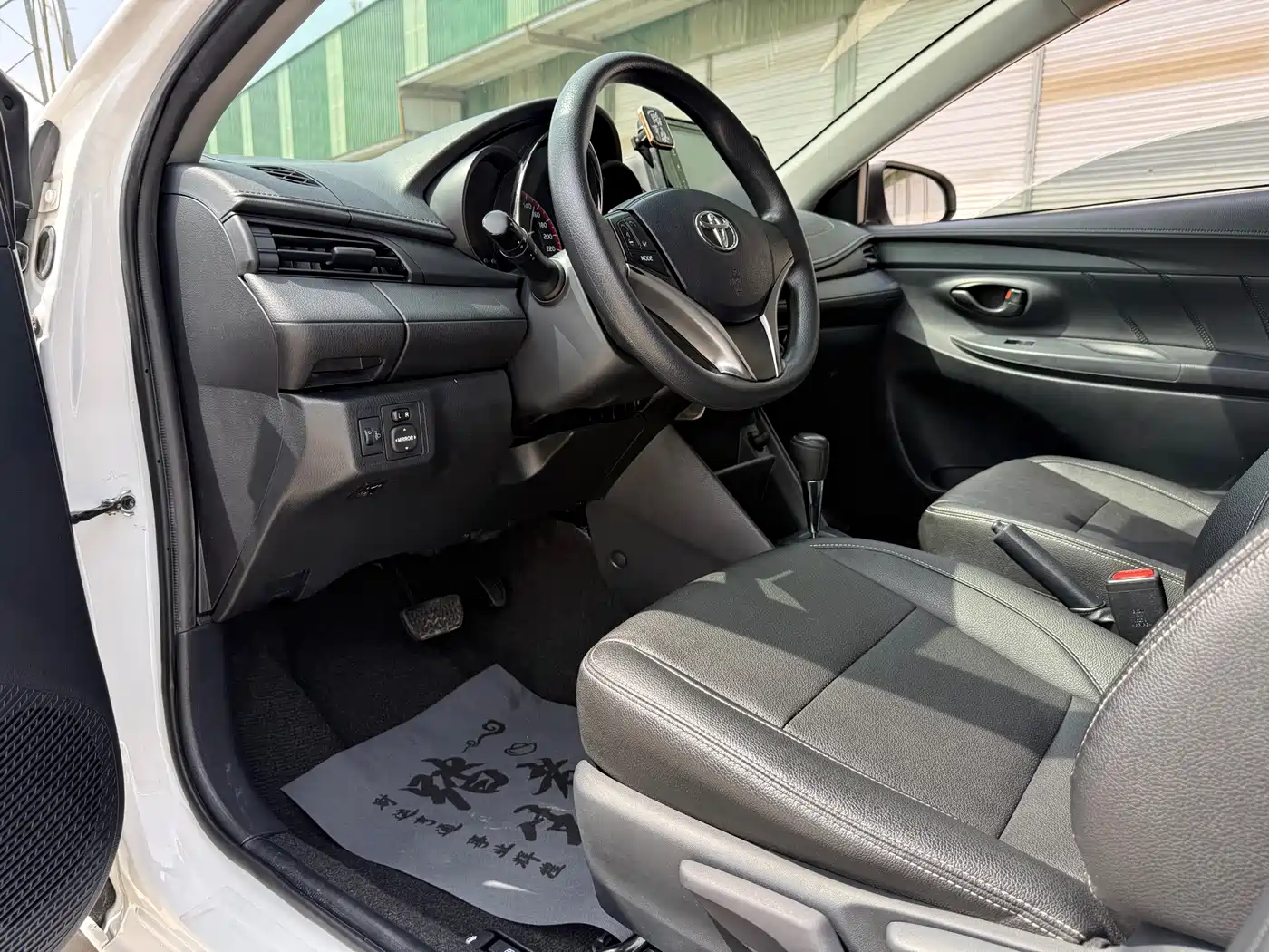 Toyota Vios 2022 1.5L 20th Anniversary Edition фото 10