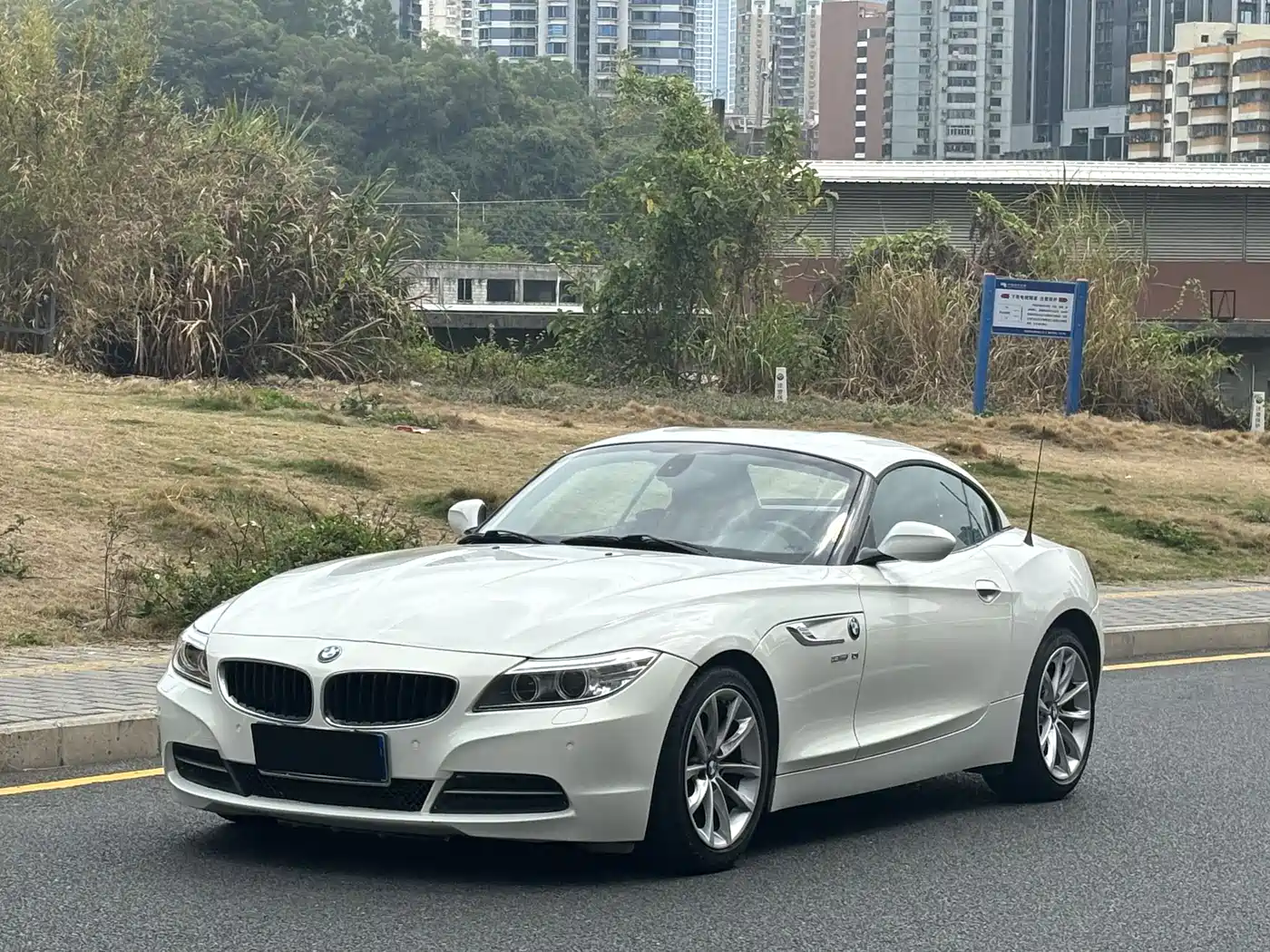 BMW Z4 2013 sDrive20i Leading фото 3