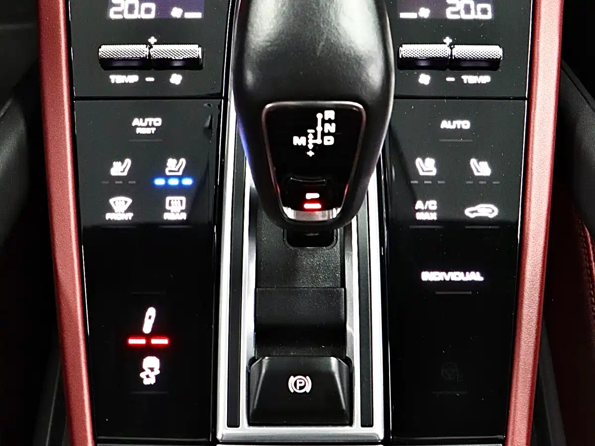 Porsche Cayenne New Energy 2021 Cayenne E-Hybrid 2.0T фото 21