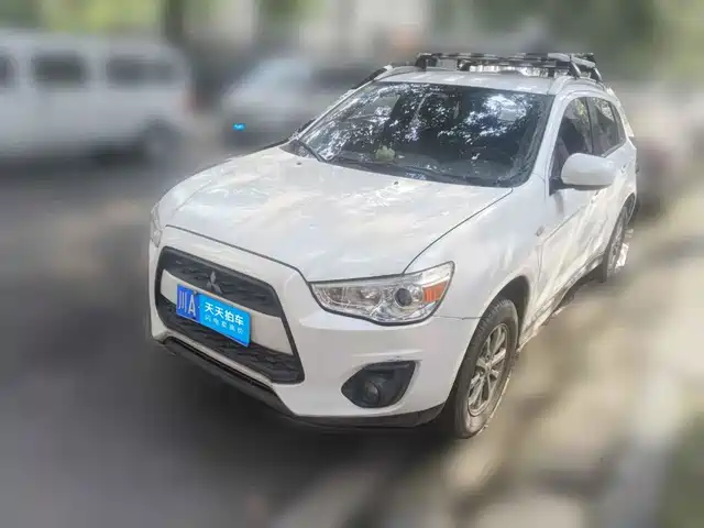 Mitsubishi ASX 2013 1.6L Manual 2WD Standard — фото 1
