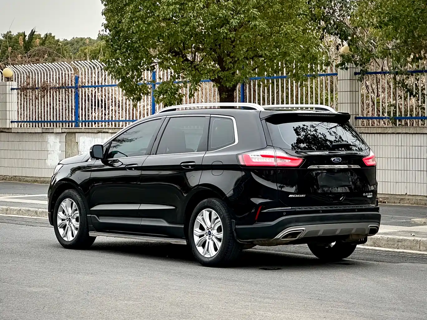 Фото 6 - Ford Edge