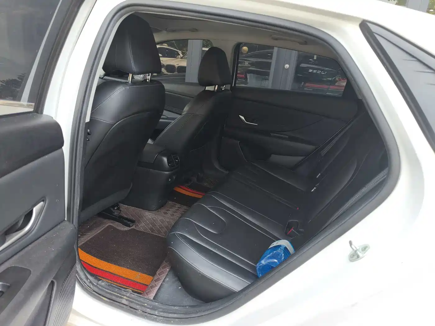 Hyundai Elantra 2022 1.5L CVT GLX Elite Edition фото 4